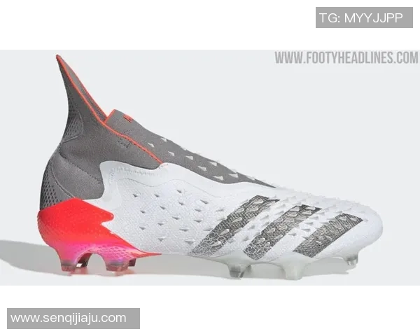 球星足球鞋上脚训练细节解析及动态展示技巧